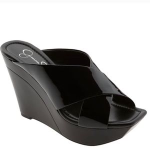EUC Jessica Simpson Black Patent Platform Wedge